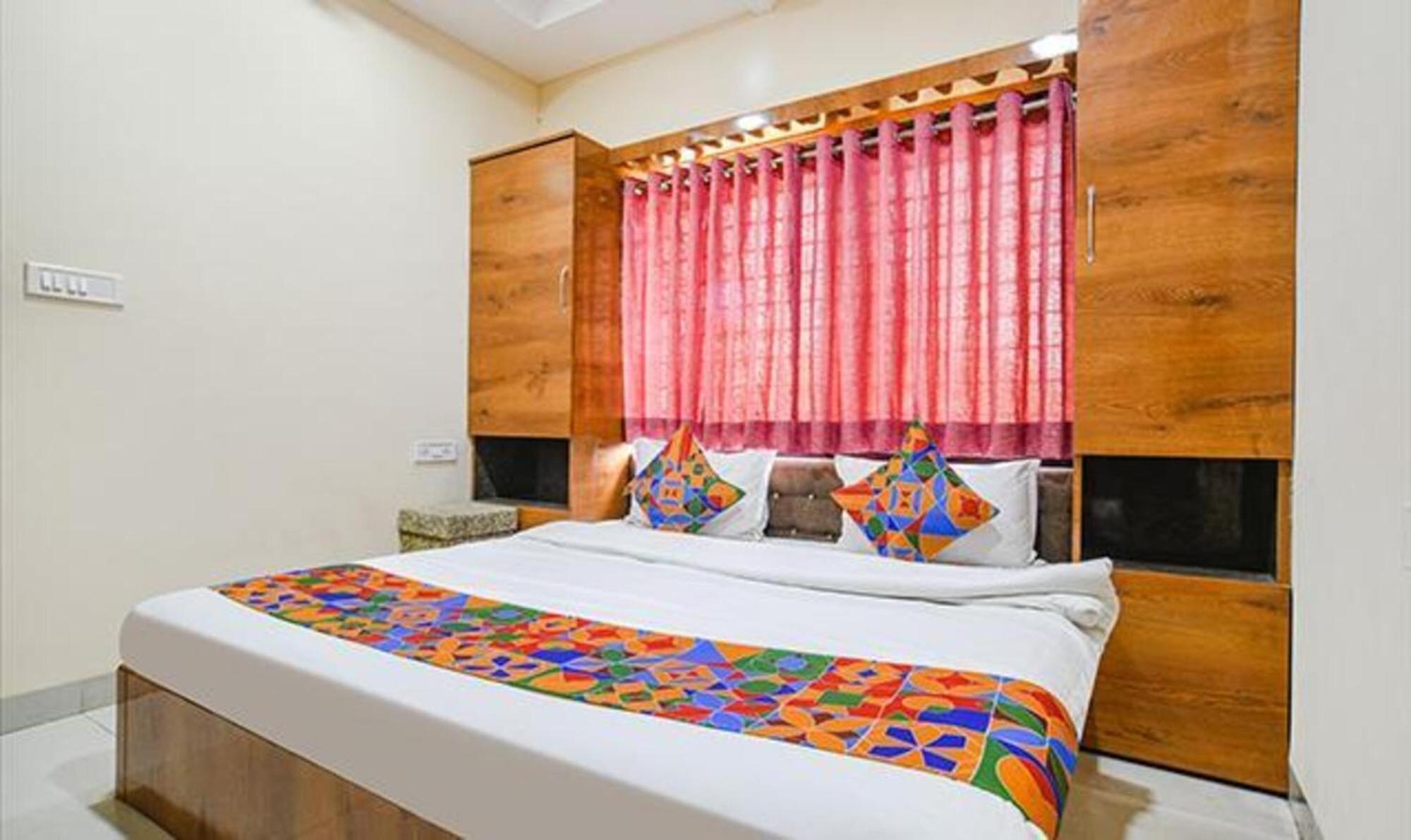 Fabhotel Royal Palace Indore Exterior photo